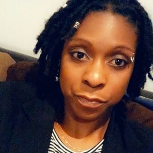 Meet your Posher, Naomi